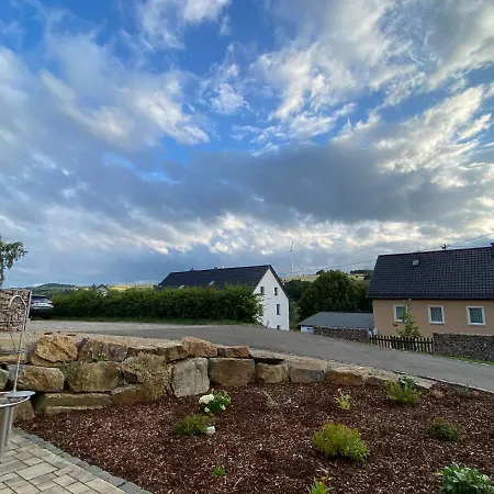 Zur Alten Dorfschule Apartmán Lunebach