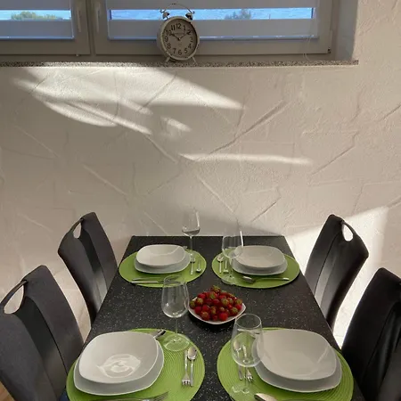 Zur Alten Dorfschule Apartmán